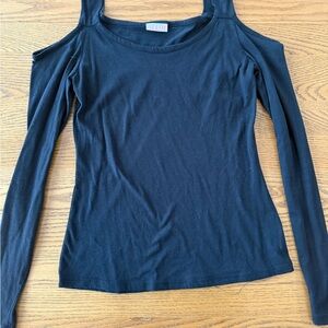 ALLOY Black Cold-Shoulder Long Sleeve Tee